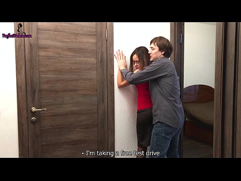 ❤️ Agente inmobiliario sexy sacude o coño e fode sensualmente mentres vende o seu apartamento - Krempai ️ Vídeo porno en nós ﹏