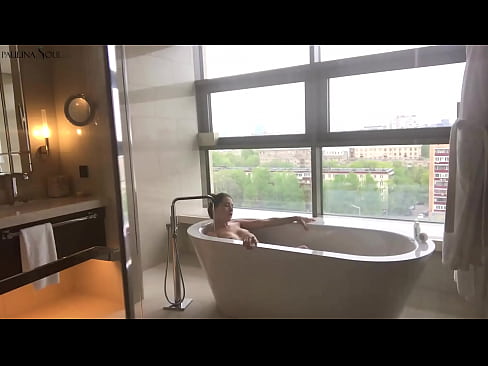❤️ Nena tremenda Masturbándose apaixonadamente a súa coña no baño ️ Vídeo porno en nós ﹏